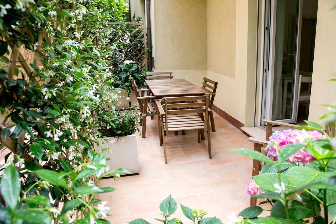 Residence Villa Ofelia Rímini Exterior foto